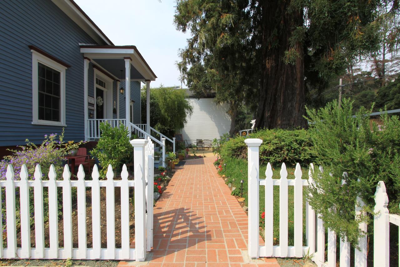 Olallieberry Inn Bed And Breakfast Cambria Exterior photo